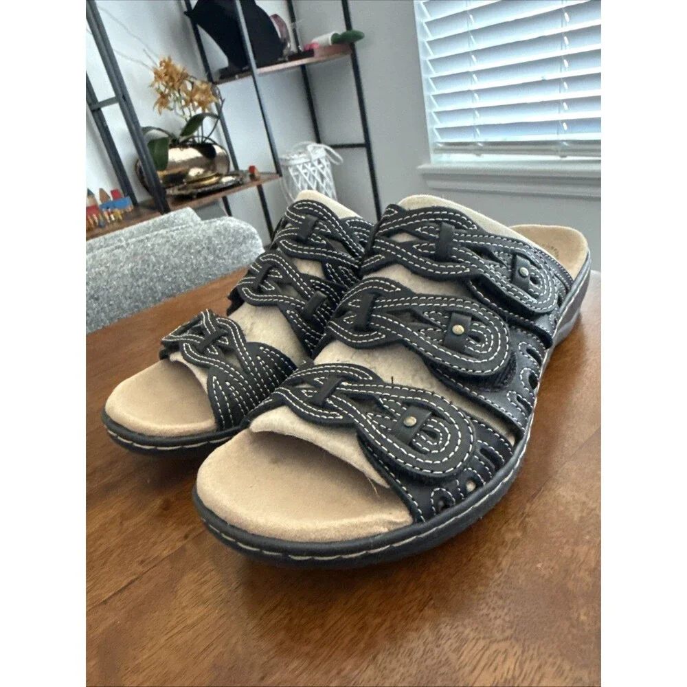 Clarks Leather Leisa Faye Sz 37.5 Adjustable Triple Strap Slip On Black Sandals